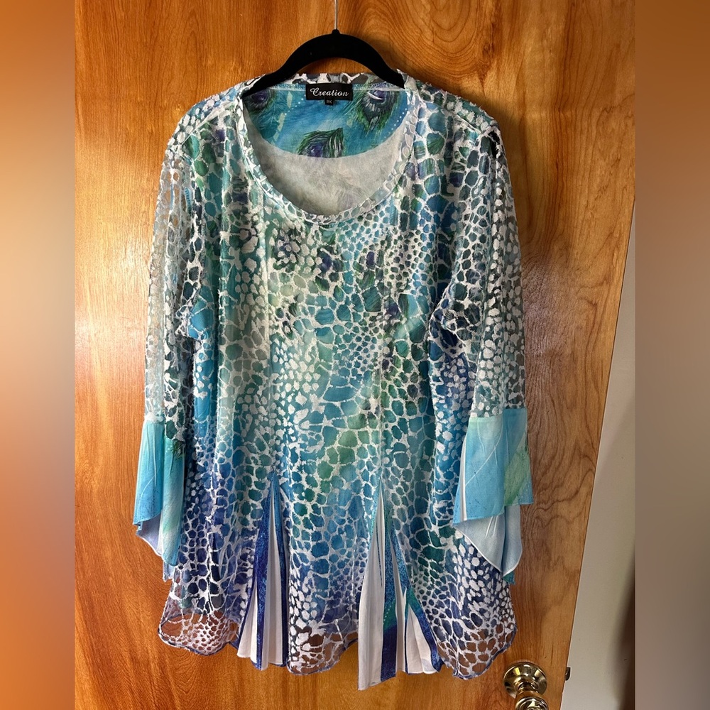Women's Blue and Green Flowy Tunic Top -2X